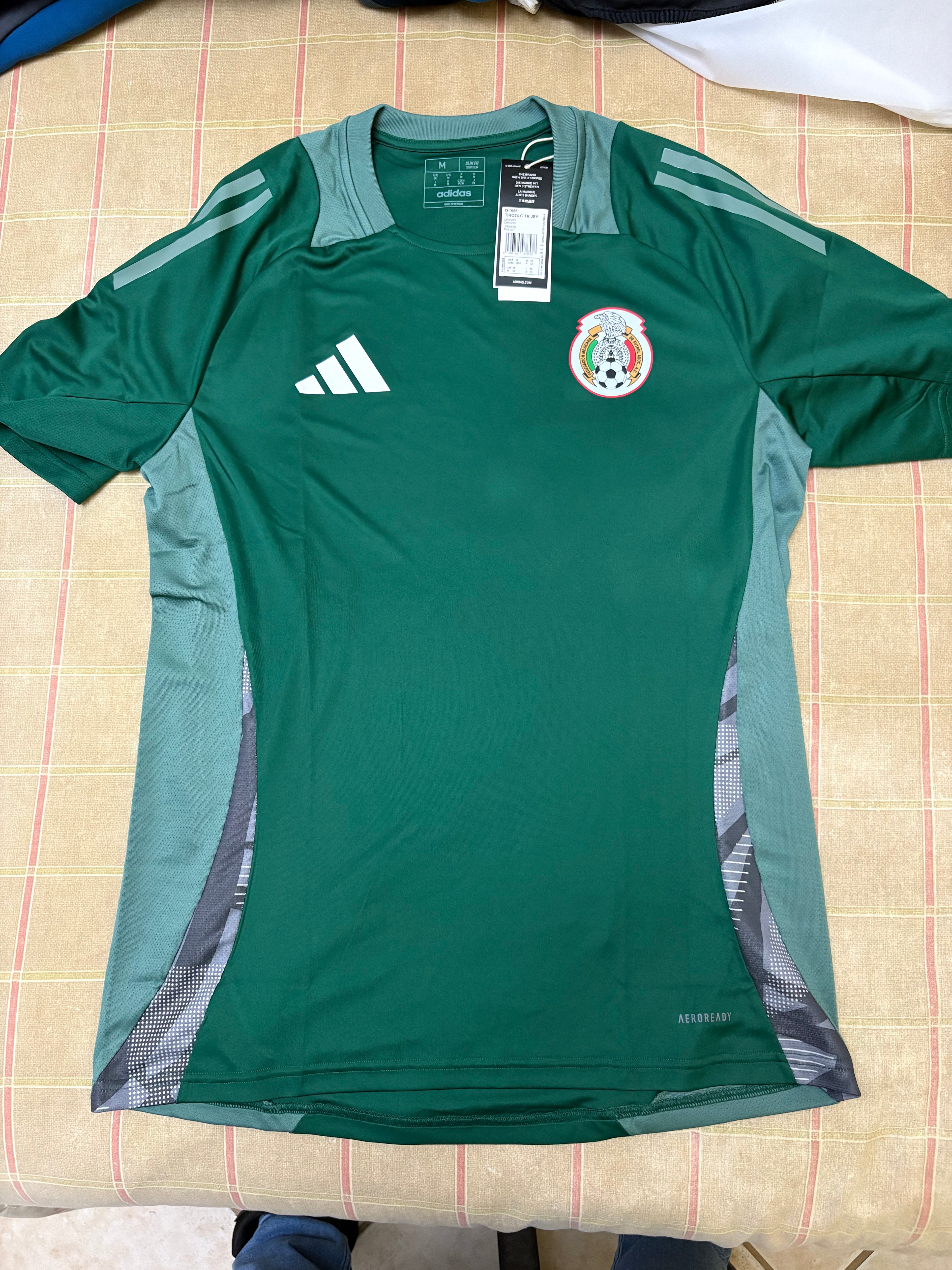 Jersey de entrenamiento Tiro 24 Competition (CON ESCUDO SELECCIÓN NACIONAL DE MÉXICO APLICADO)