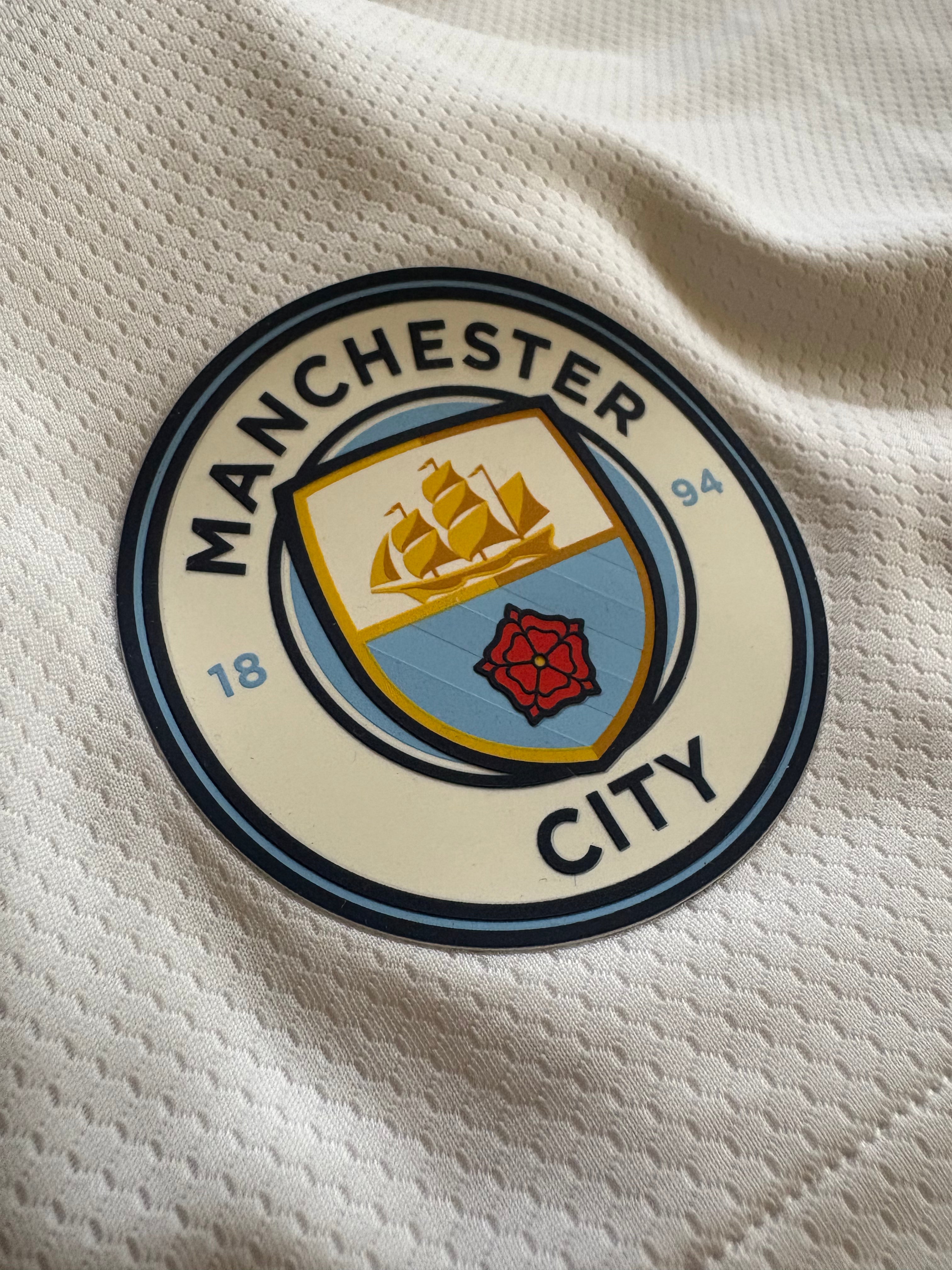 Shorts local versión jugador Manchester City