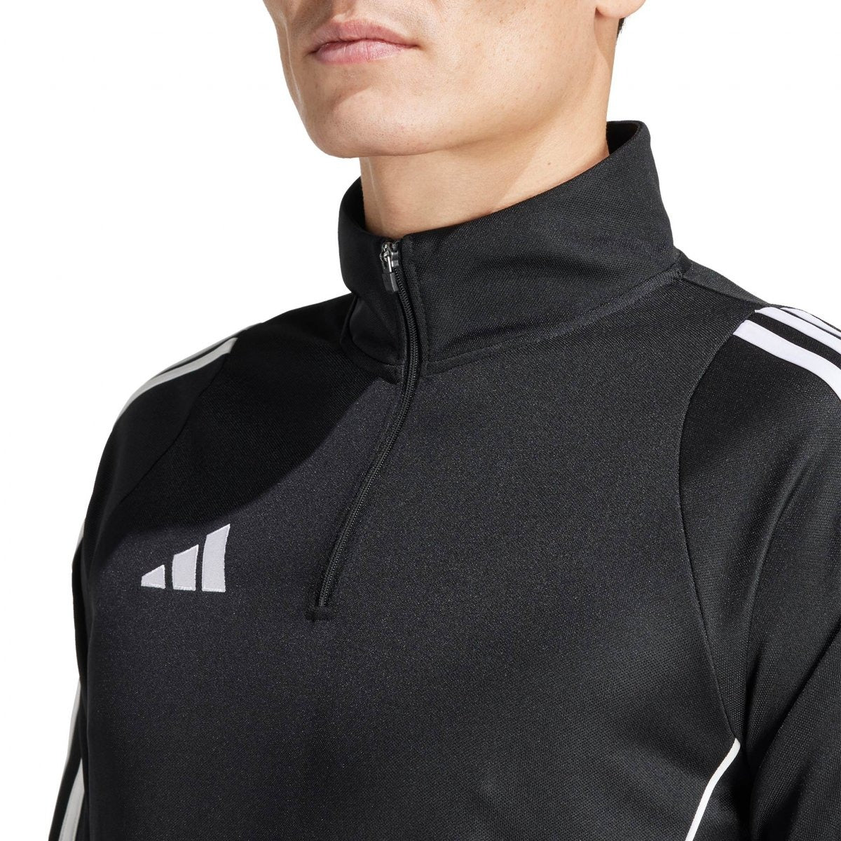 Sudadera de entrenamiento Adidas Tiro 24 (CON ESCUDO DEL REAL MADRID APLICADO)