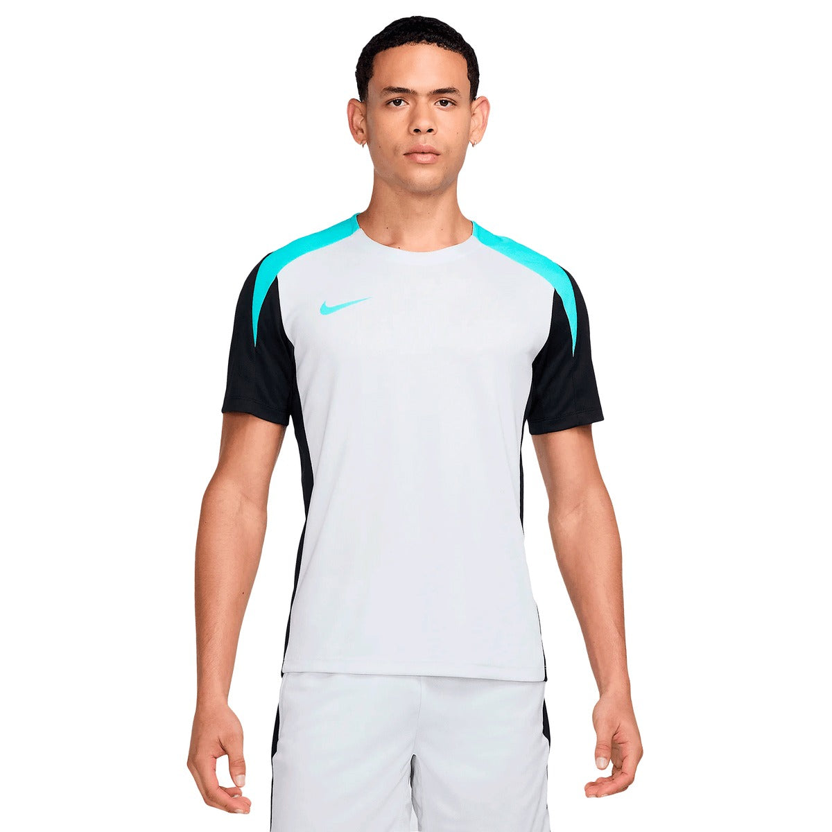 Jersey de entrenamiento Nike Futbol Strike (CON ESCUDO DEL AL NASSR APLICADO )