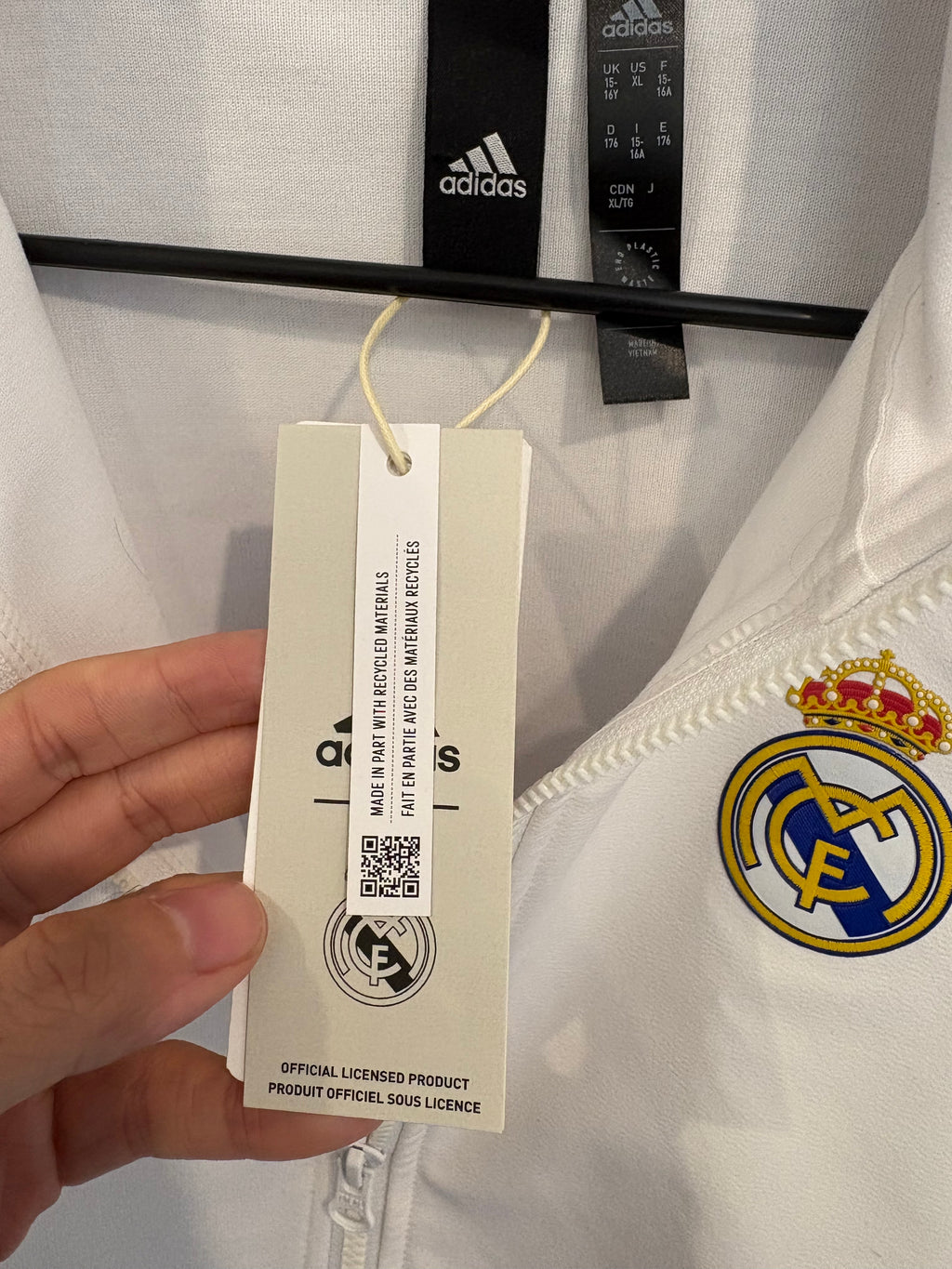 Chamarra Anthem Real Madrid (PARA NIÑOS)