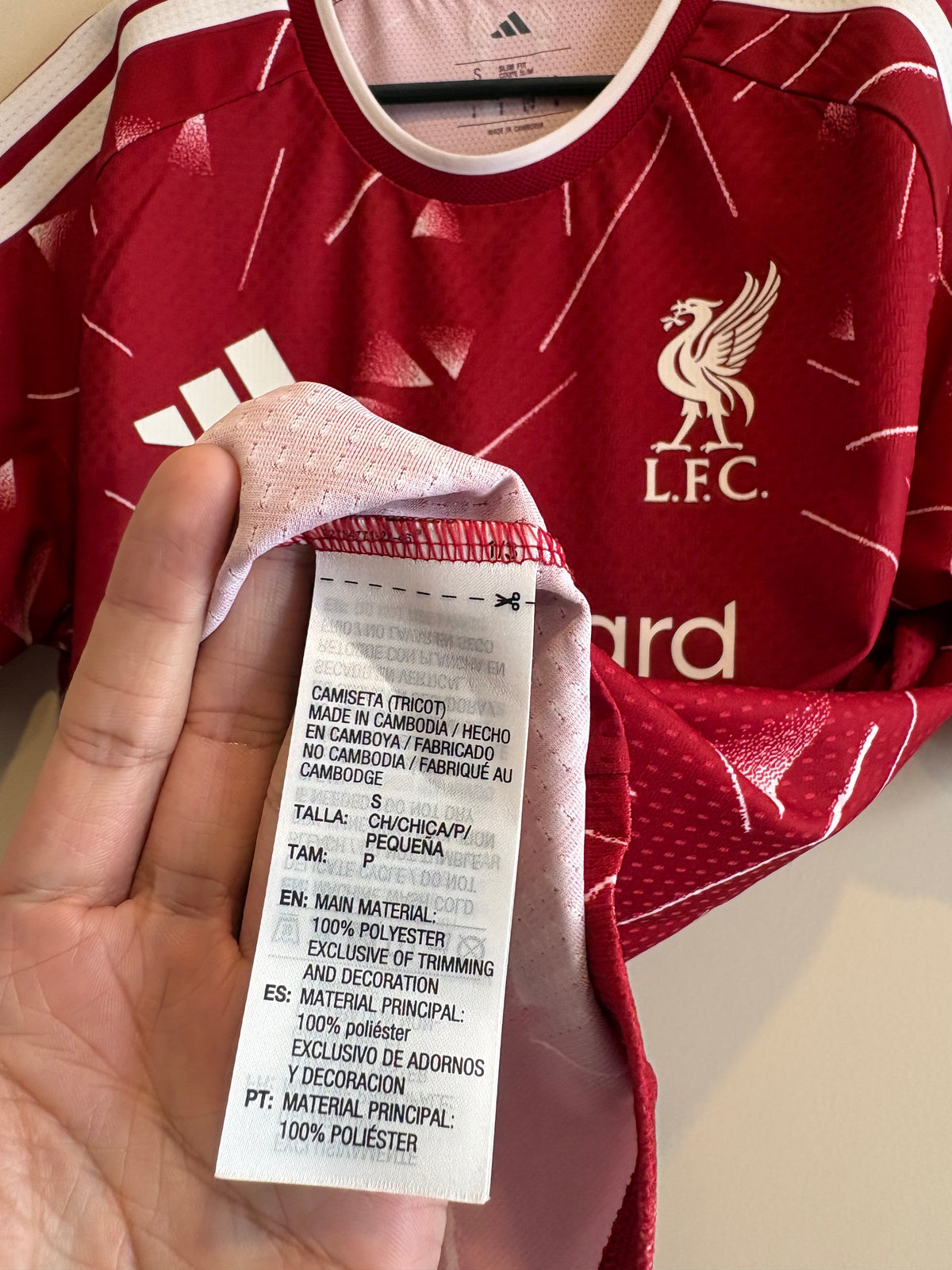 Jersey local Liverpool FC 26/27