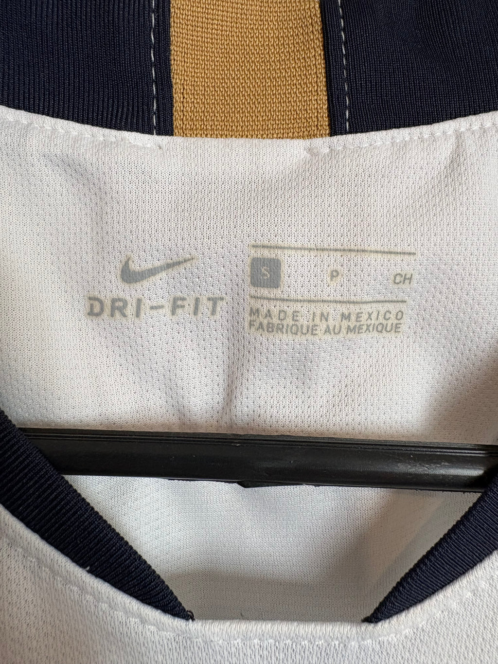 Jersey local Pumas UNAM 18/19