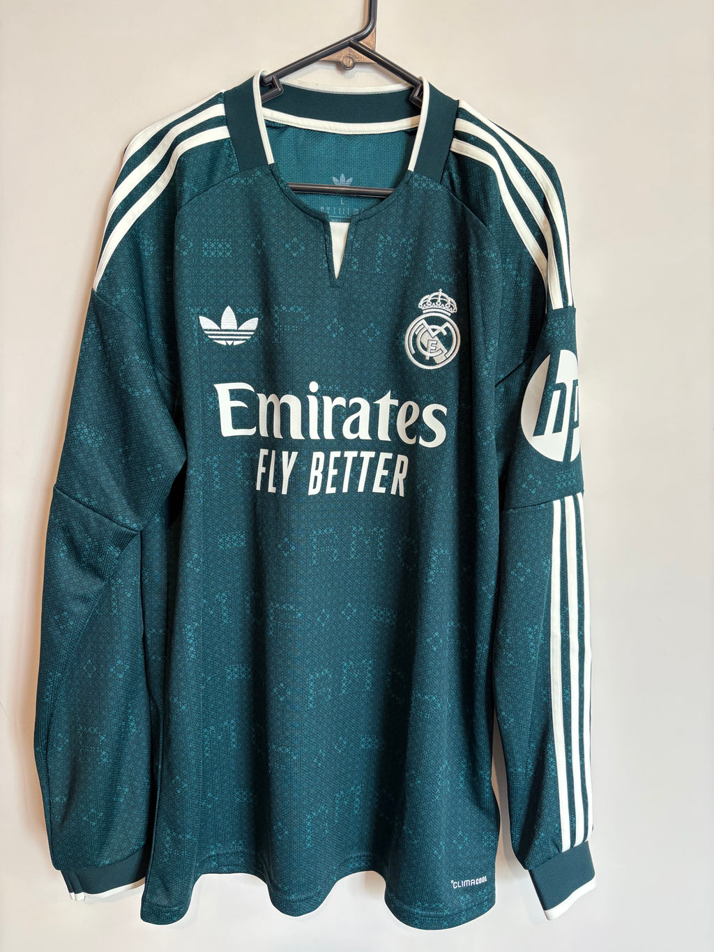 Jersey visitante Real Madrid 2025/26  MANGA LARGA