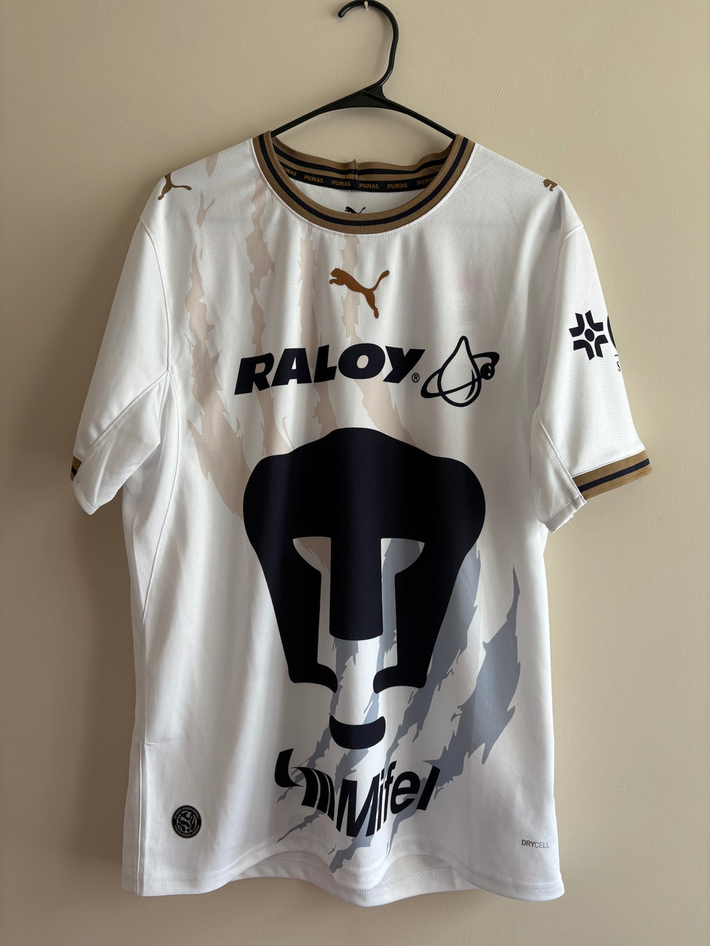 Jersey visitante Pumas UNAM 2026/27