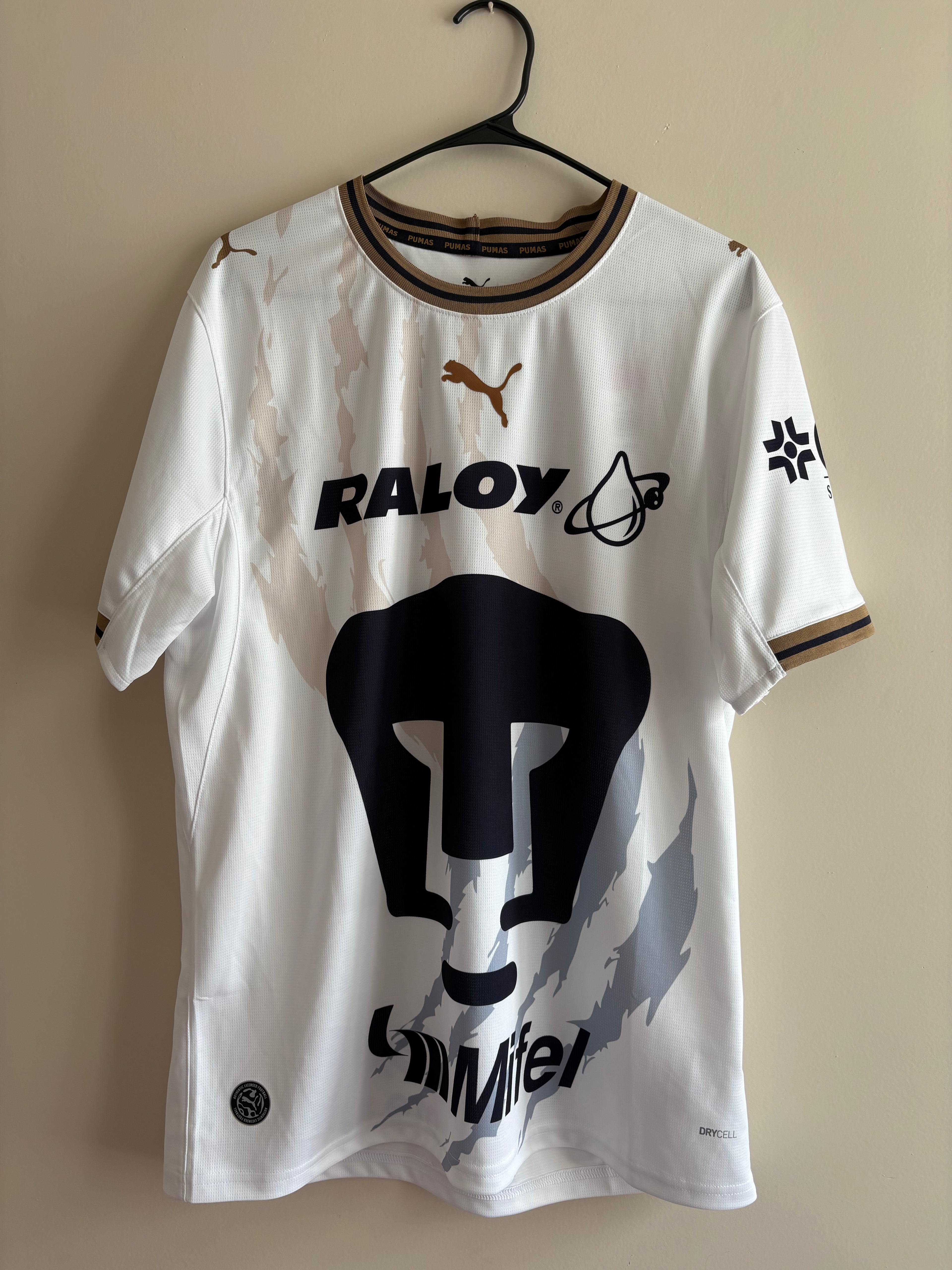 Jersey visitante Pumas UNAM 2026/27