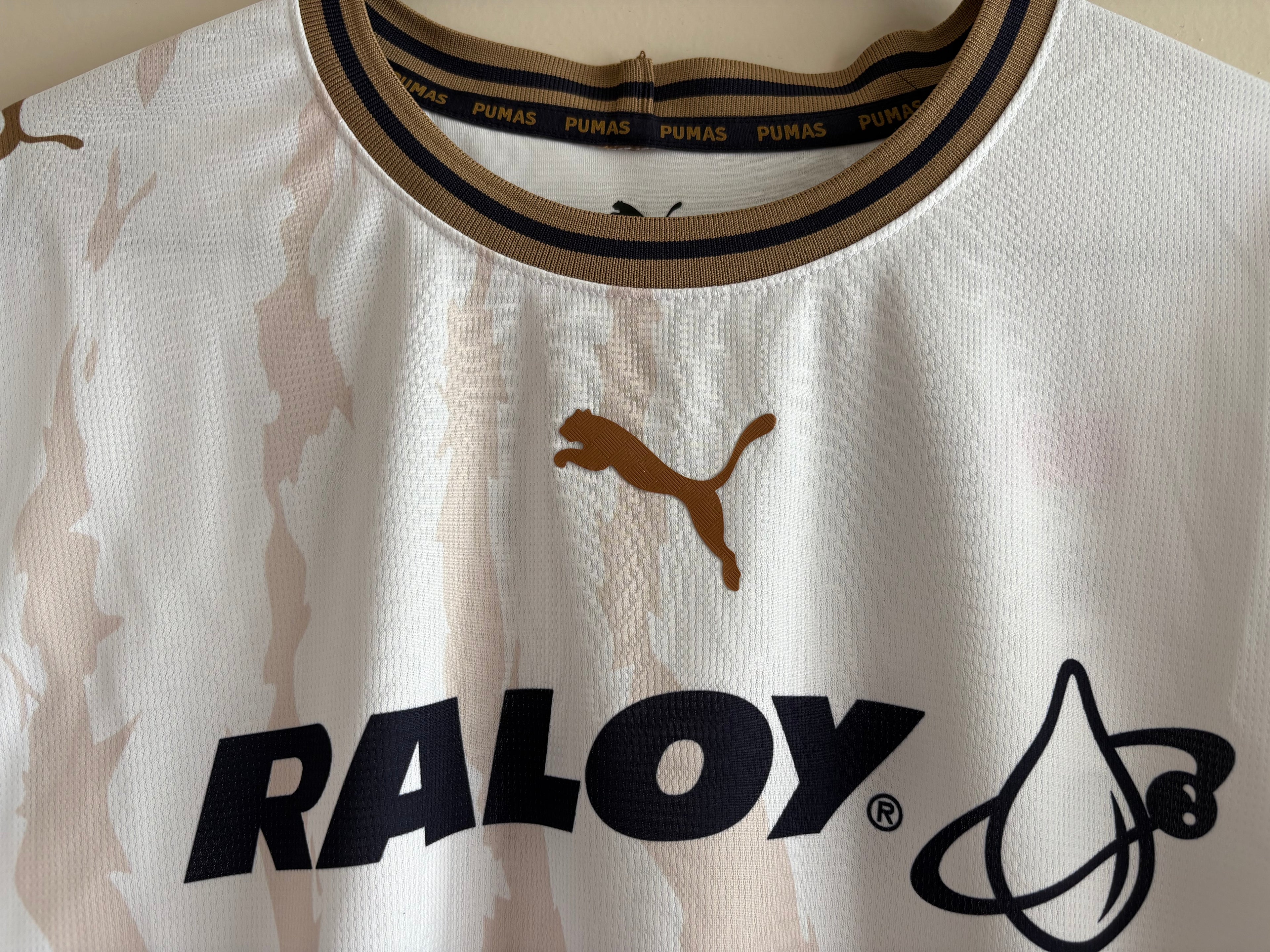 Jersey visitante Pumas UNAM 2026/27
