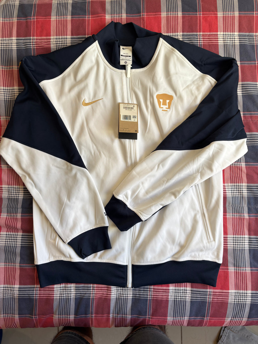 Chamarra Anthem Pumas UNAM