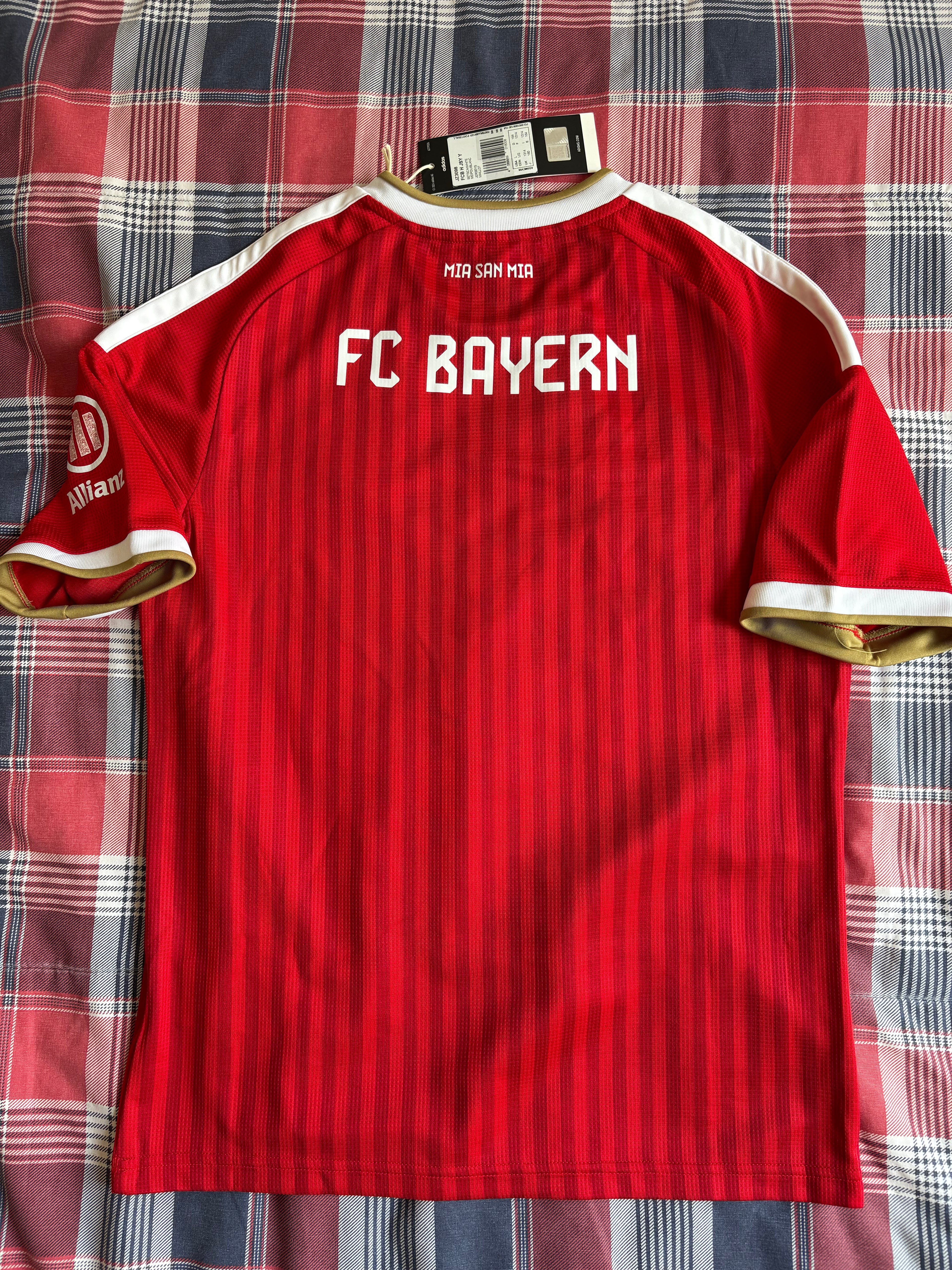 Jersey local FC Bayern Munich 26/27 (PARA NIÑOS)