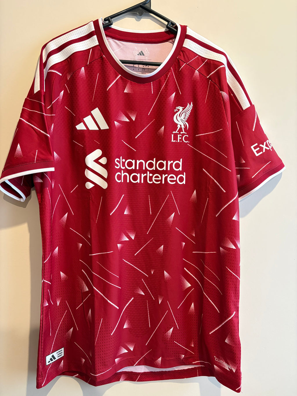 Jersey local Liverpool FC 26/27