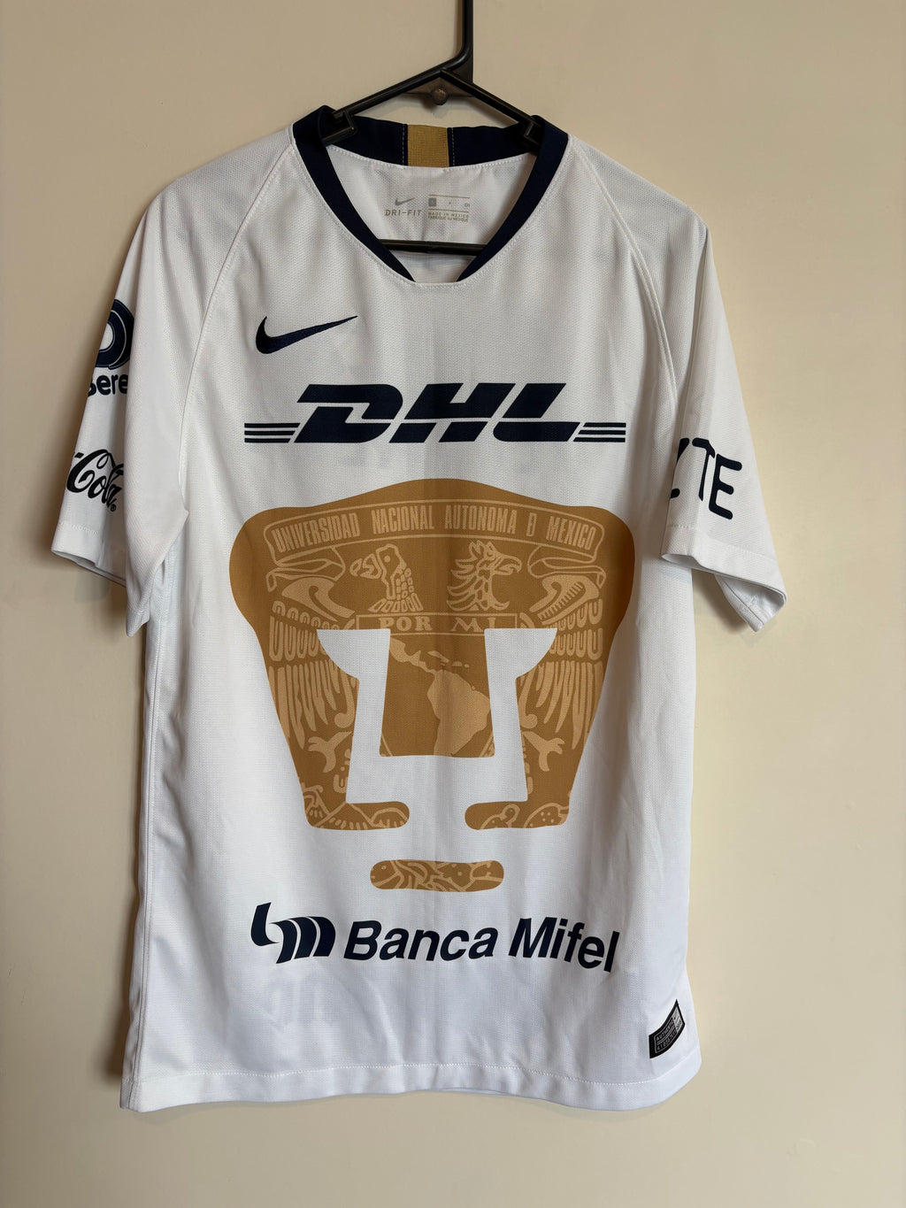 Jersey local Pumas UNAM 18/19
