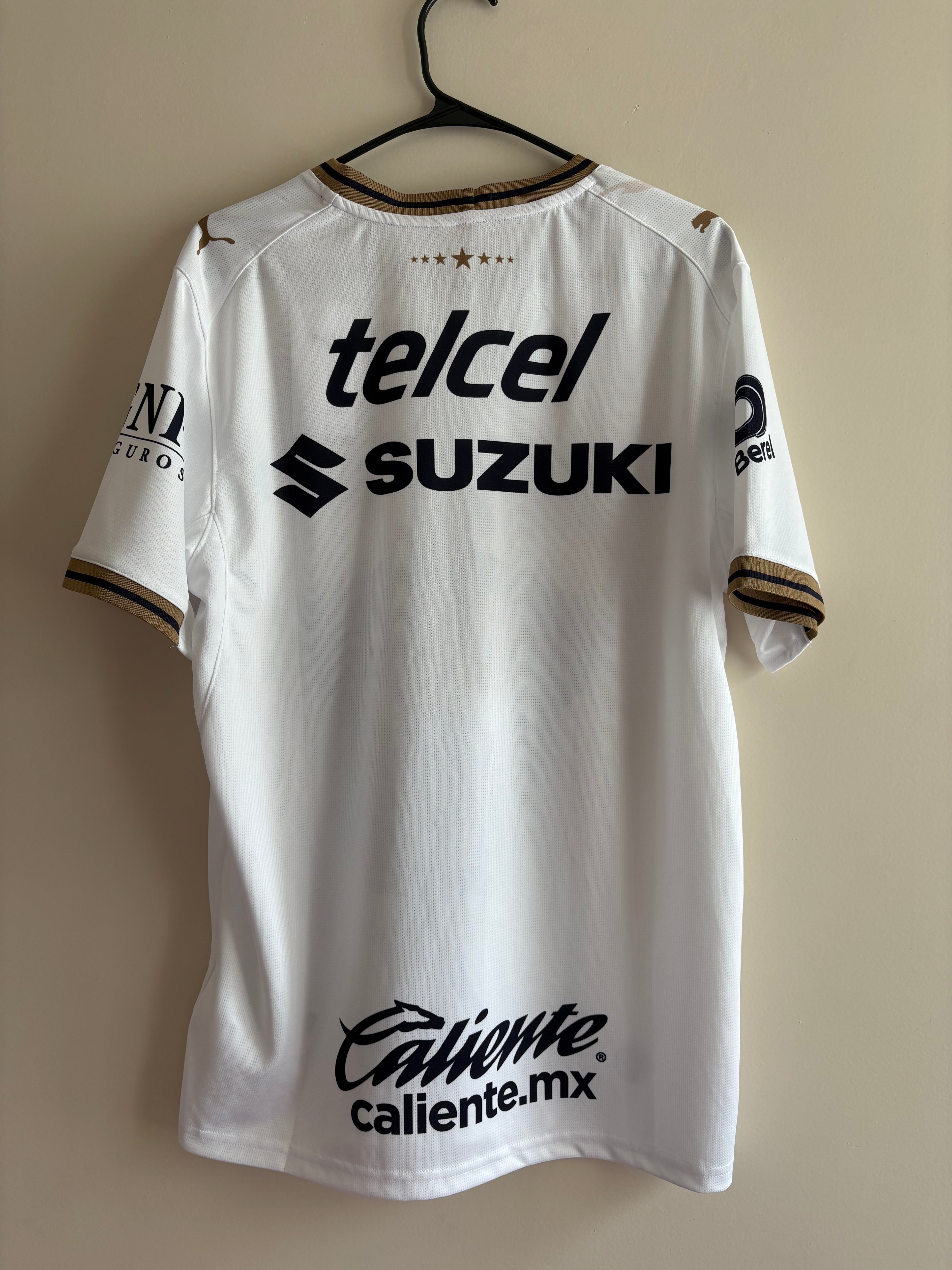 Jersey visitante Pumas UNAM 2026/27