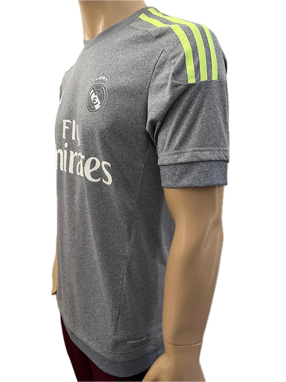 Jersey de visitante del Real Madrid