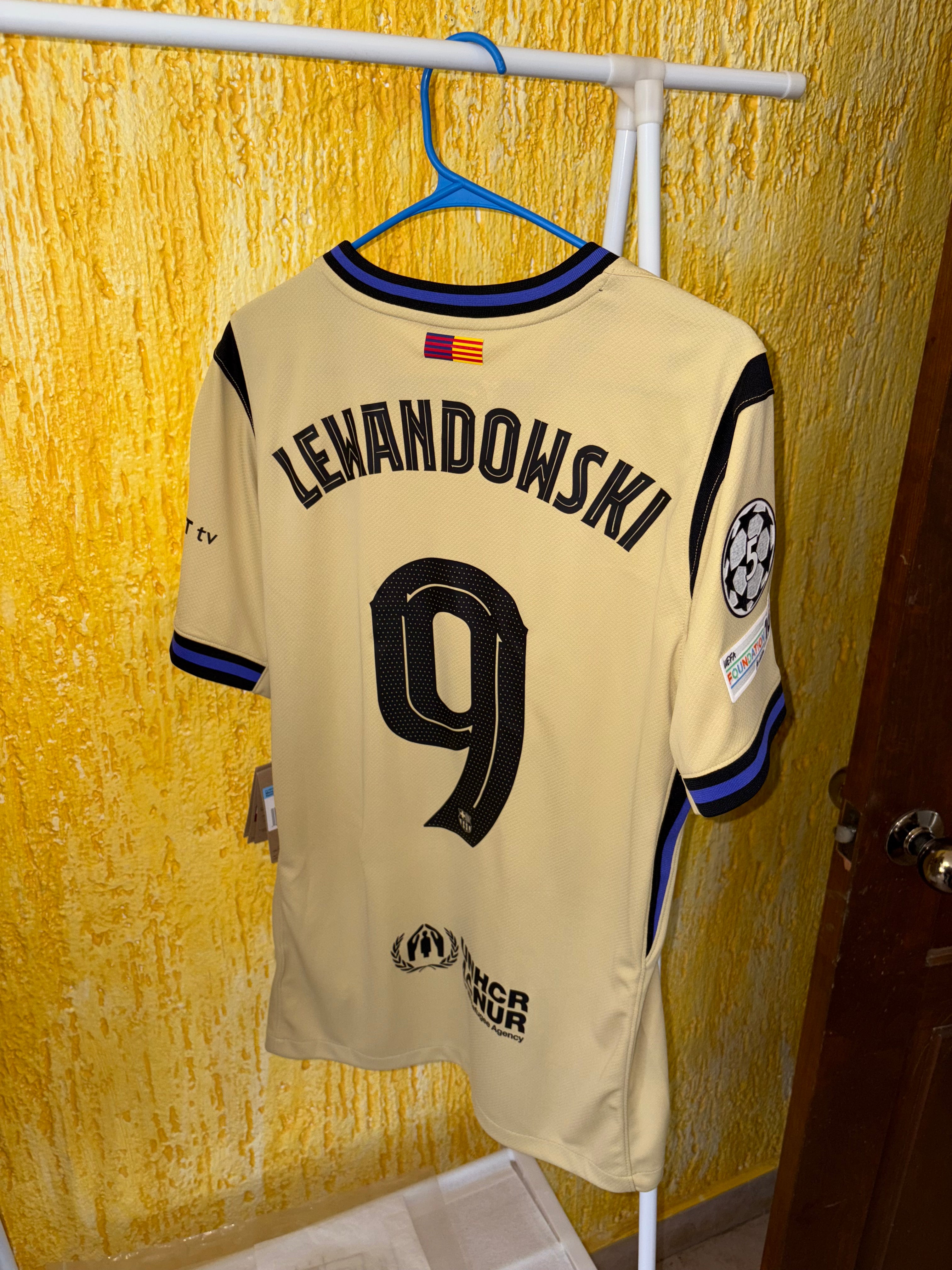 Jersey visitante 25/ 26 FC Barcelona (LEWANDOWSKI)