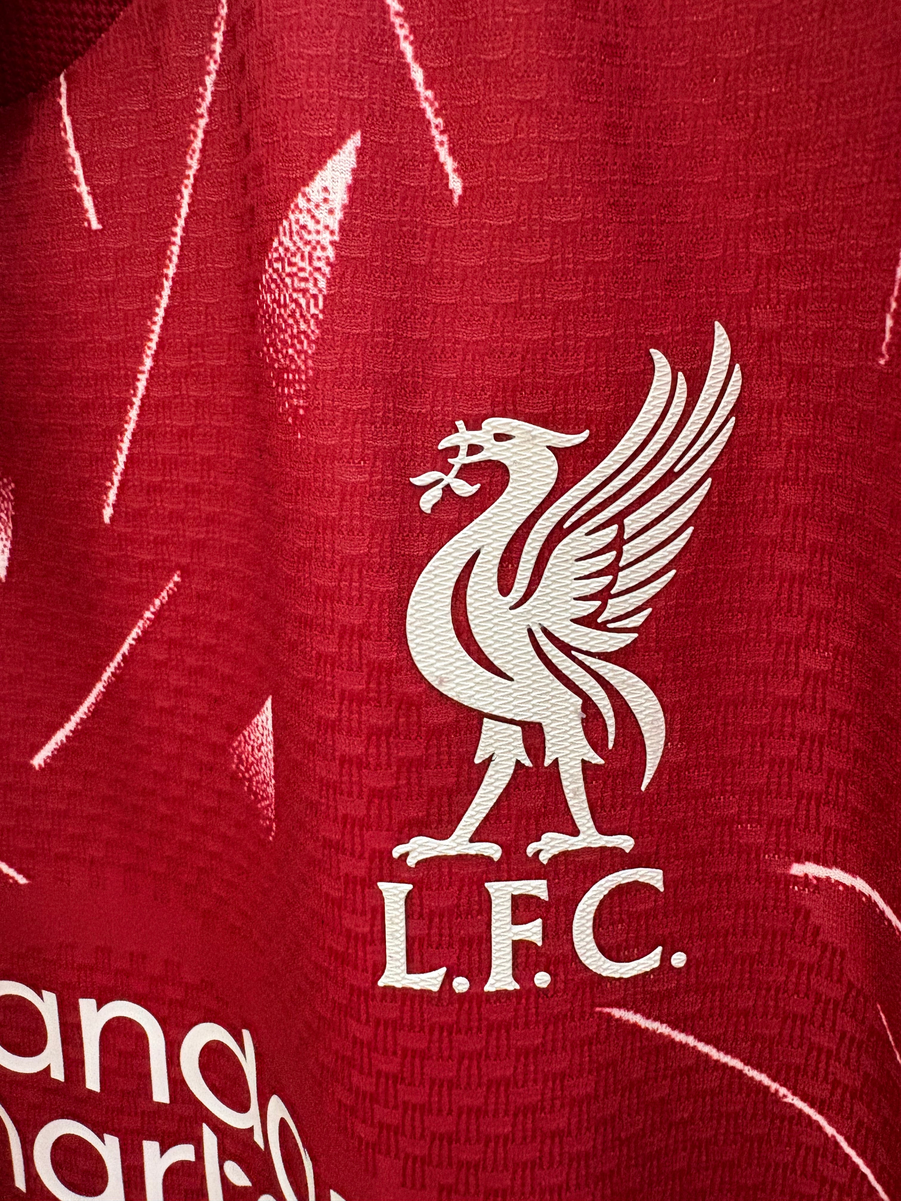 Jersey local Liverpool FC 26/27