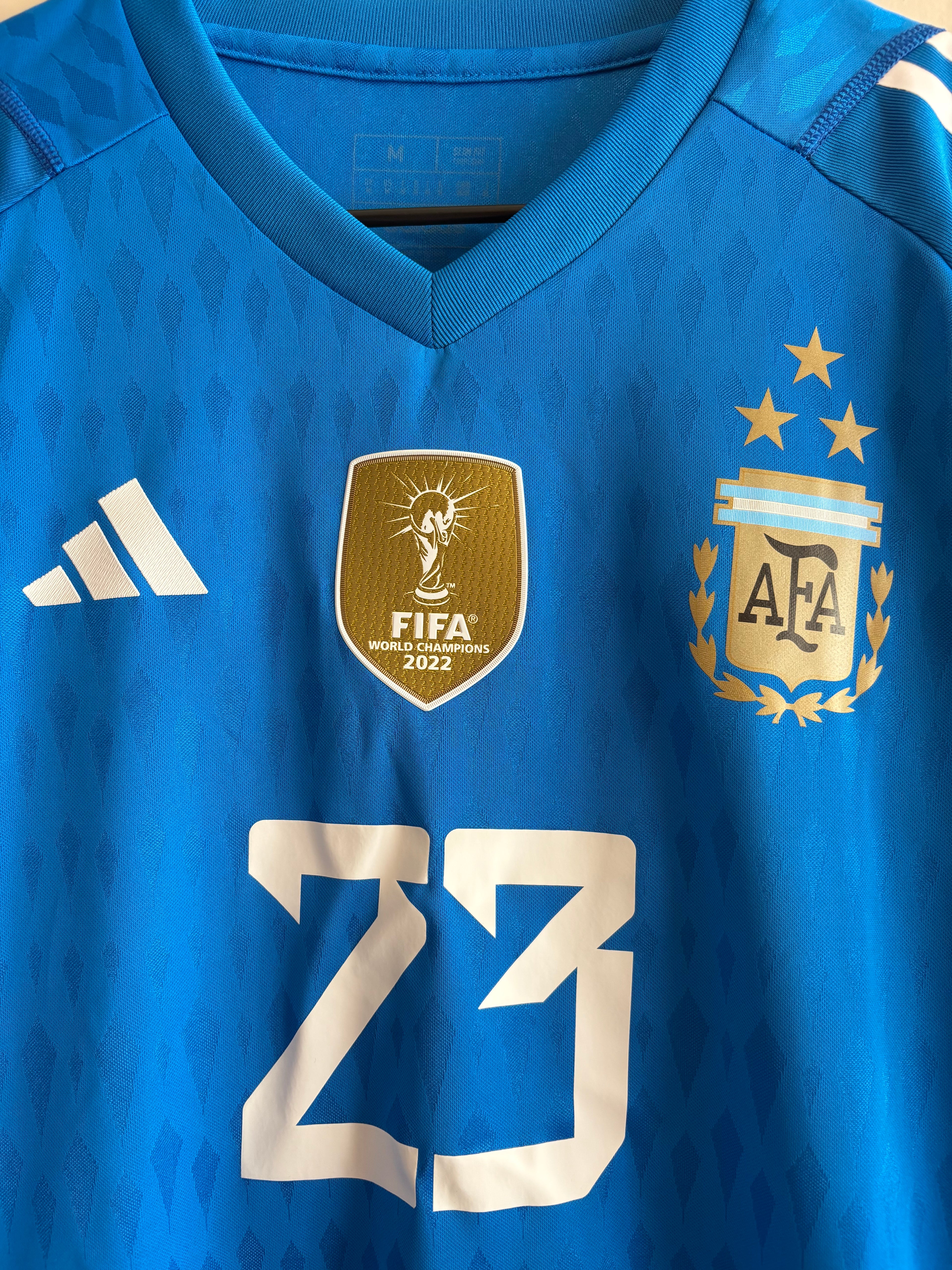 JERSEY DE PORTERO SELECCION NACIONAL DE ARGENTINA DIBU MARTINEZ