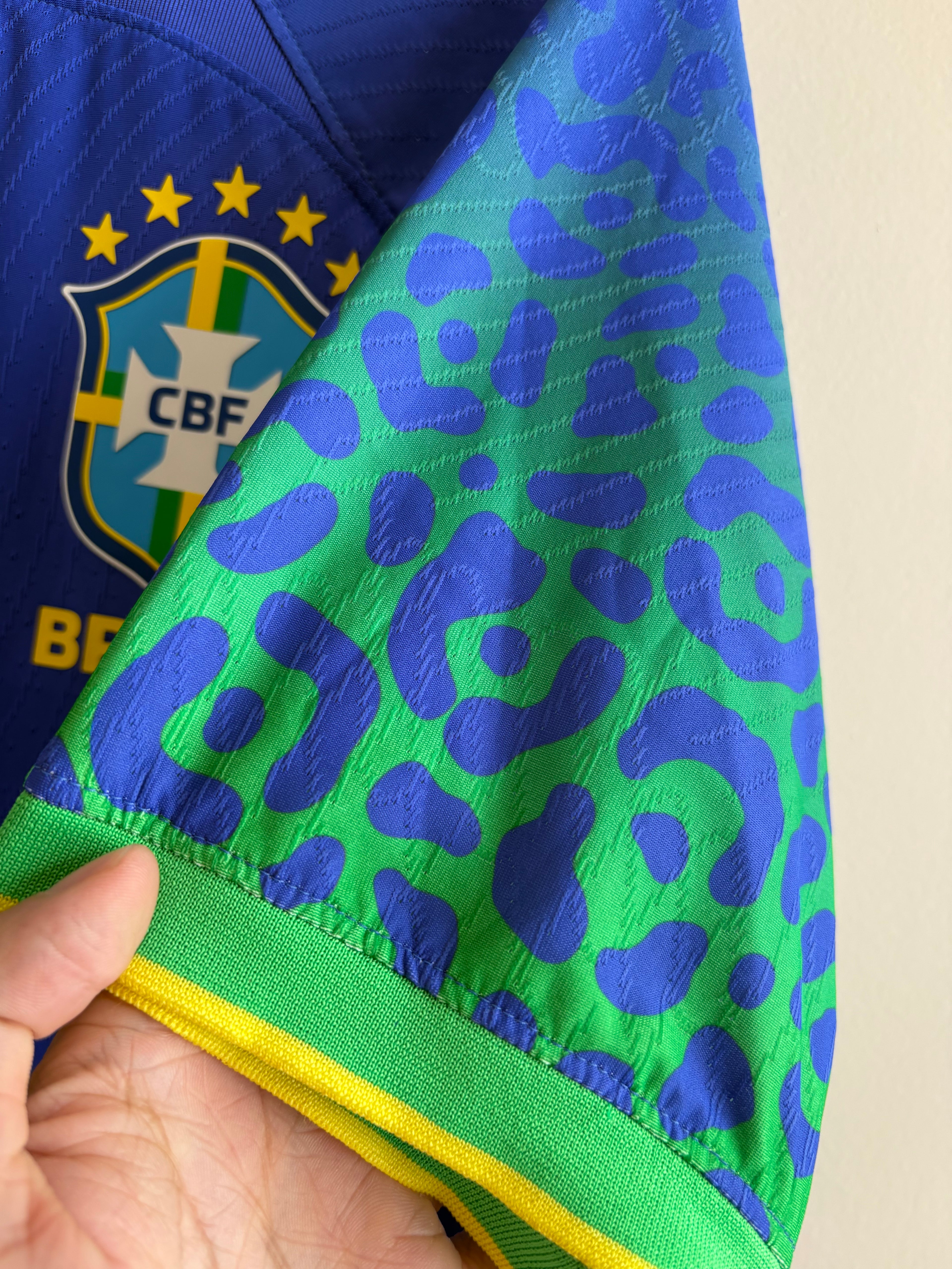 Jersey visitante Brasil 2022  VINI JR