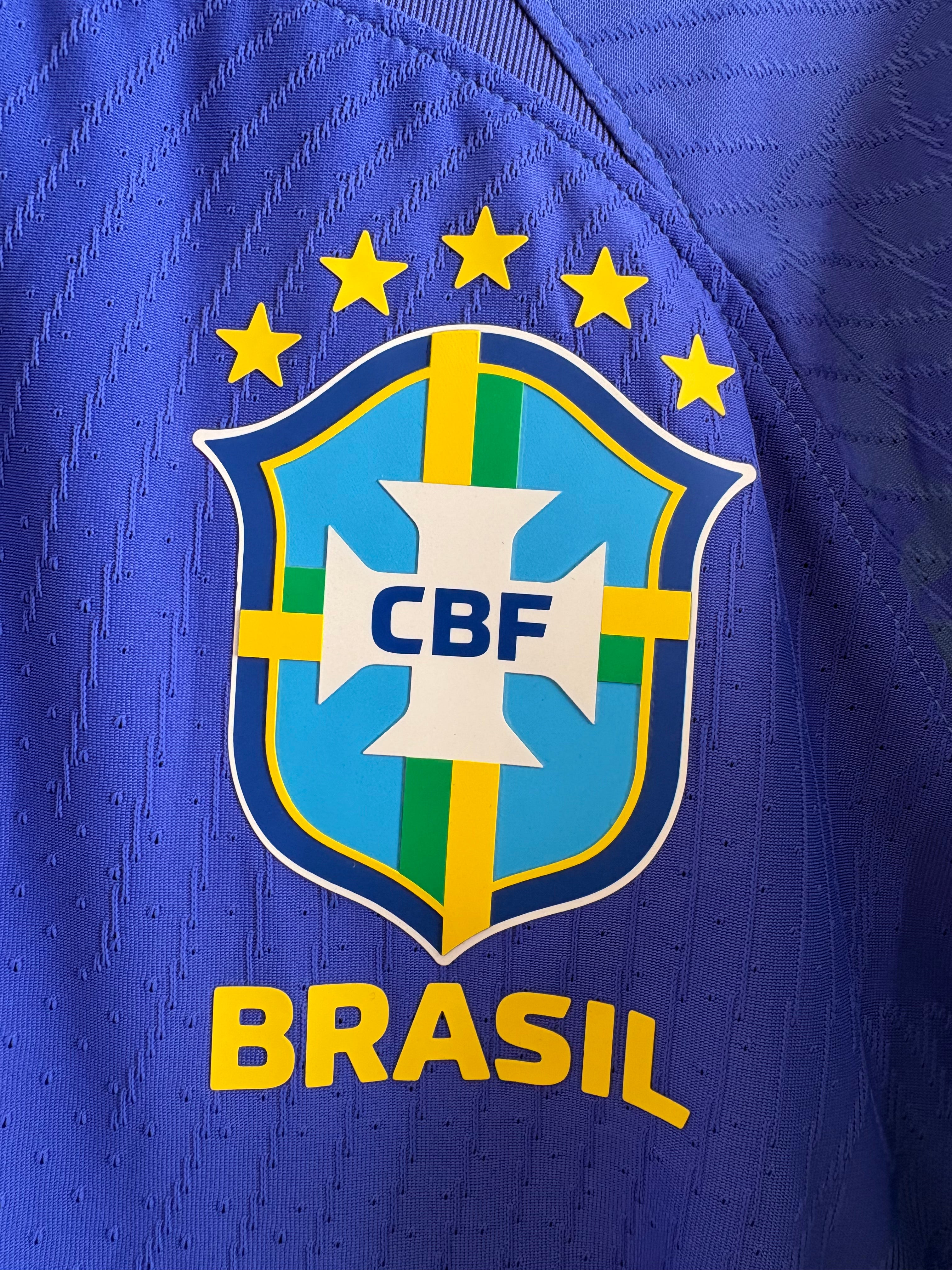 Jersey visitante Brasil 2022  VINI JR