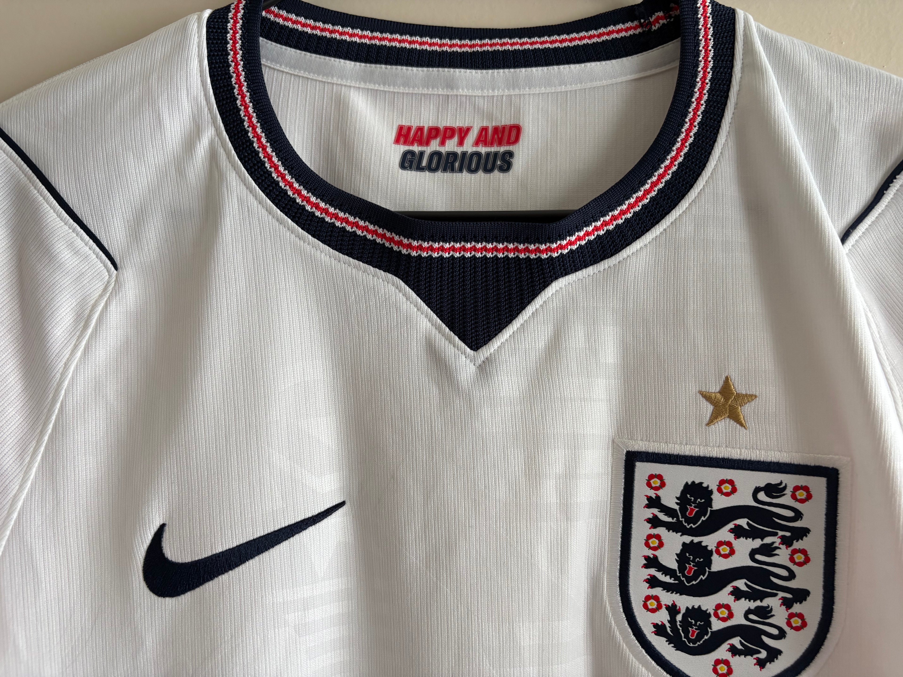Jersey local Selección Nacional de  Inglaterra 26/27