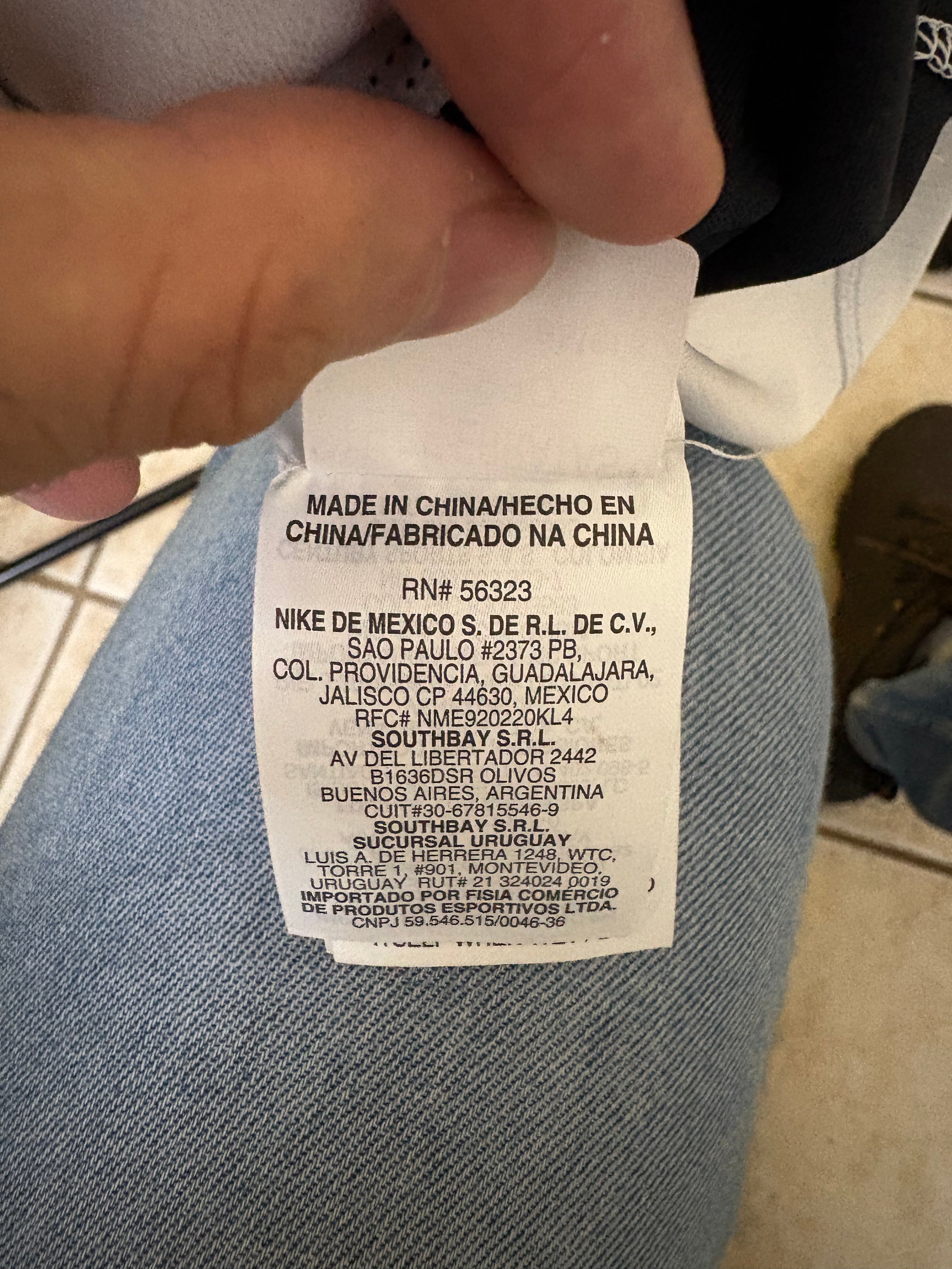 Jersey de entrenamiento Nike Futbol Strike (CON ESCUDO DEL AL NASSR APLICADO )