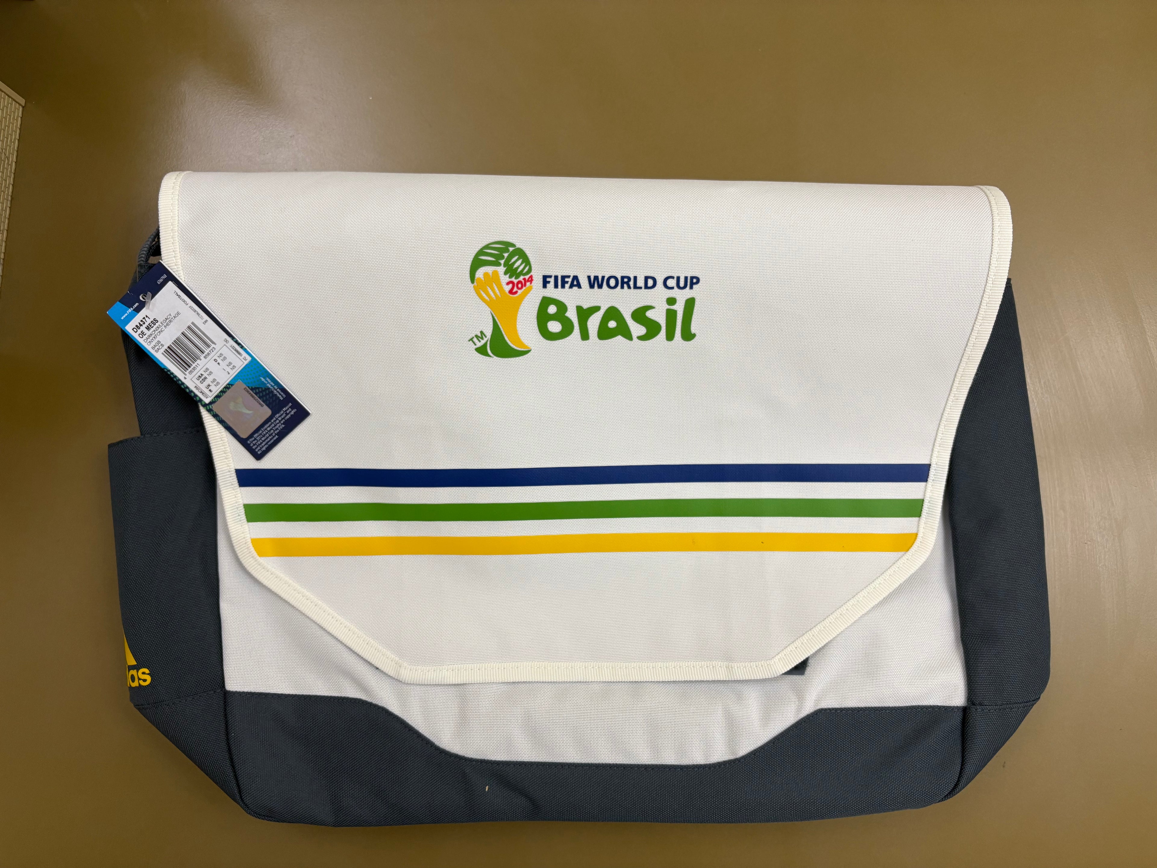 Mochila adidas Brasil 2014