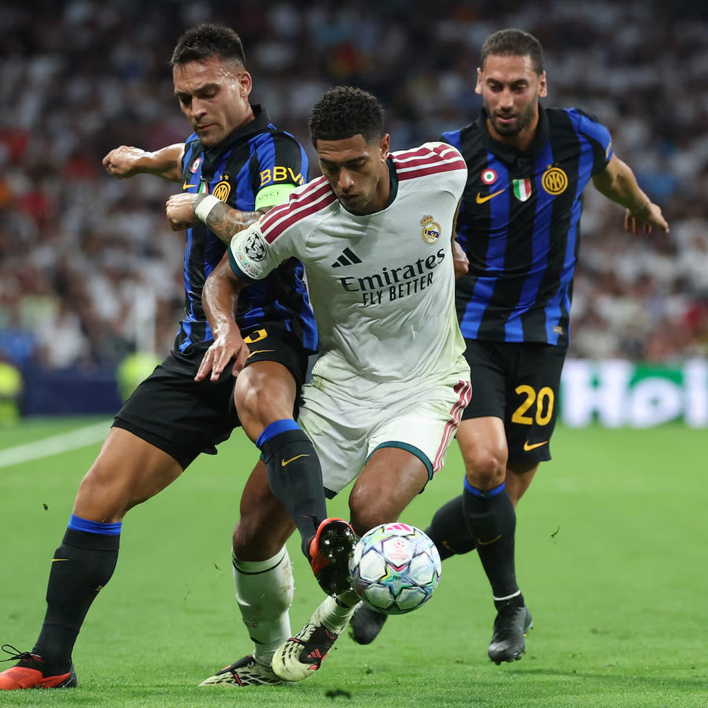 Jersey local Real Madrid 26/27 Champions League