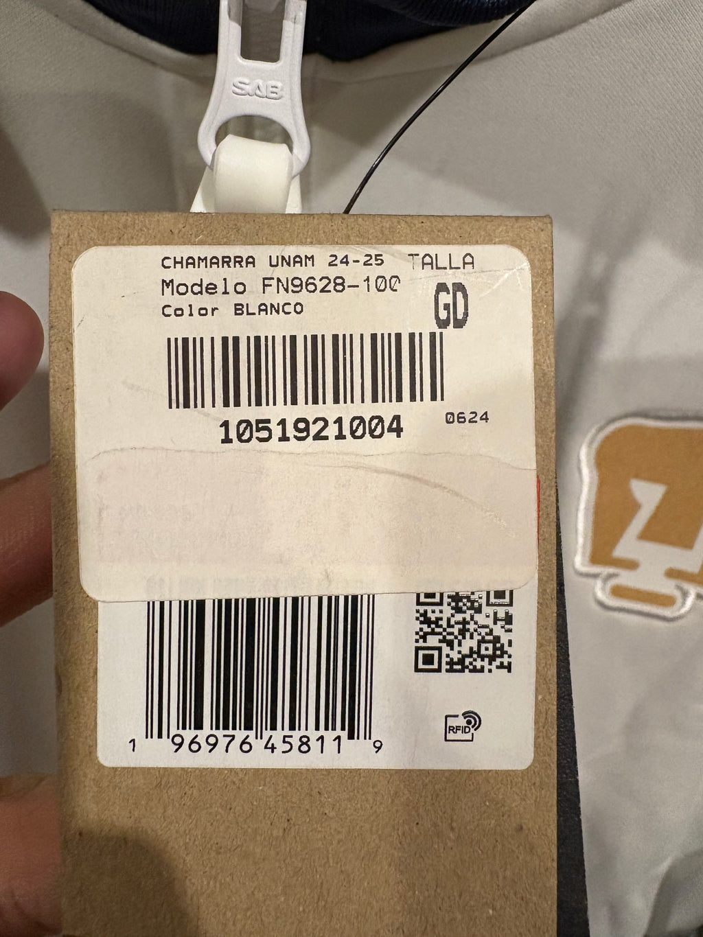 Chamarra Anthem Pumas UNAM