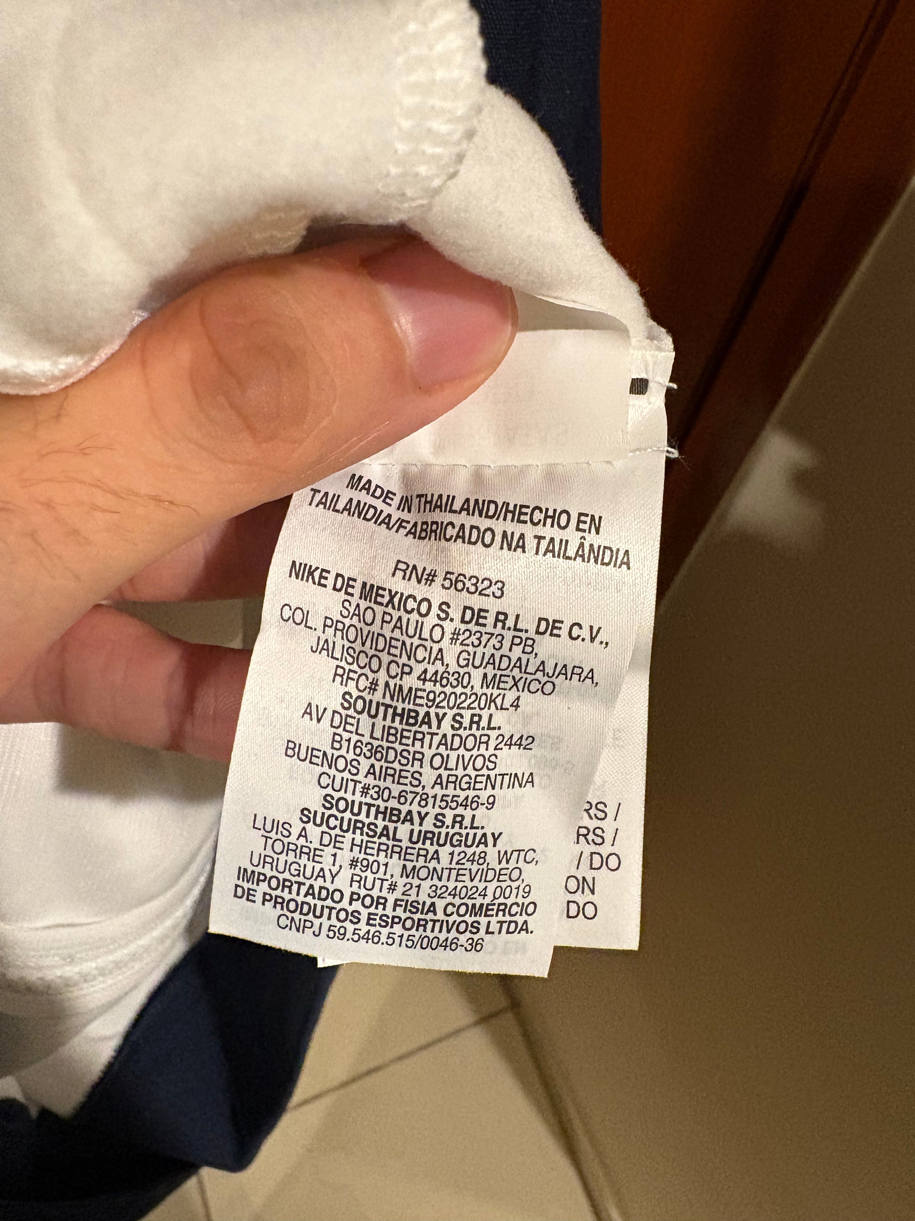 Chamarra Anthem Pumas UNAM