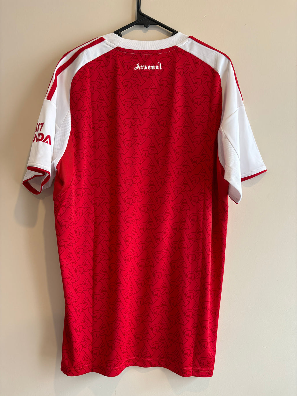 Jersey local Arsenal 26/27