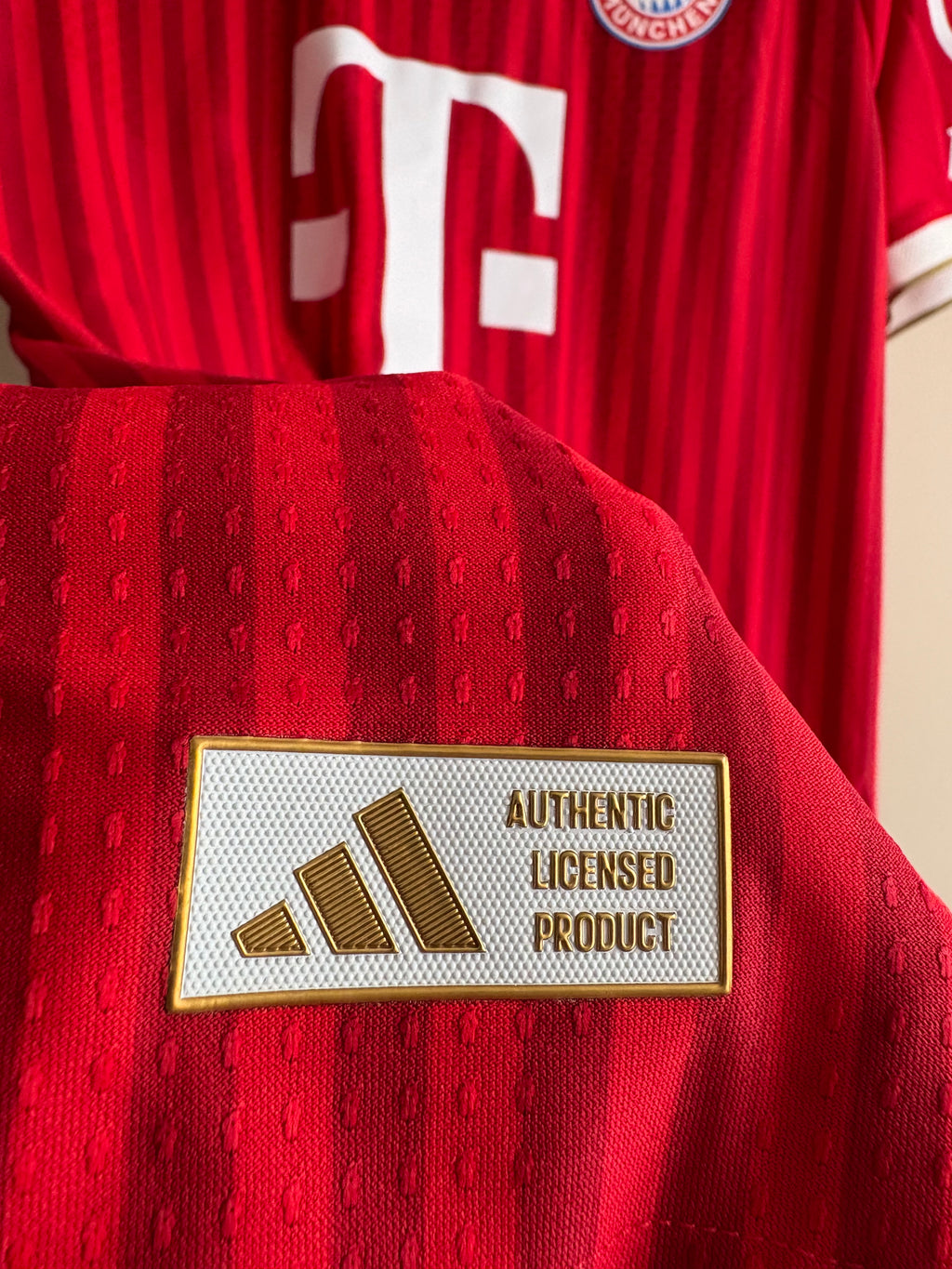 Jersey local FC Bayern Munich 26/27