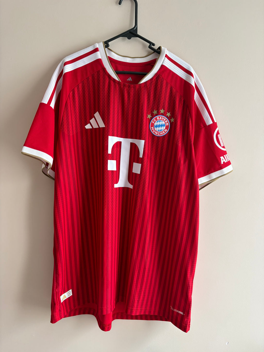 Jersey local FC Bayern Munich 26/27