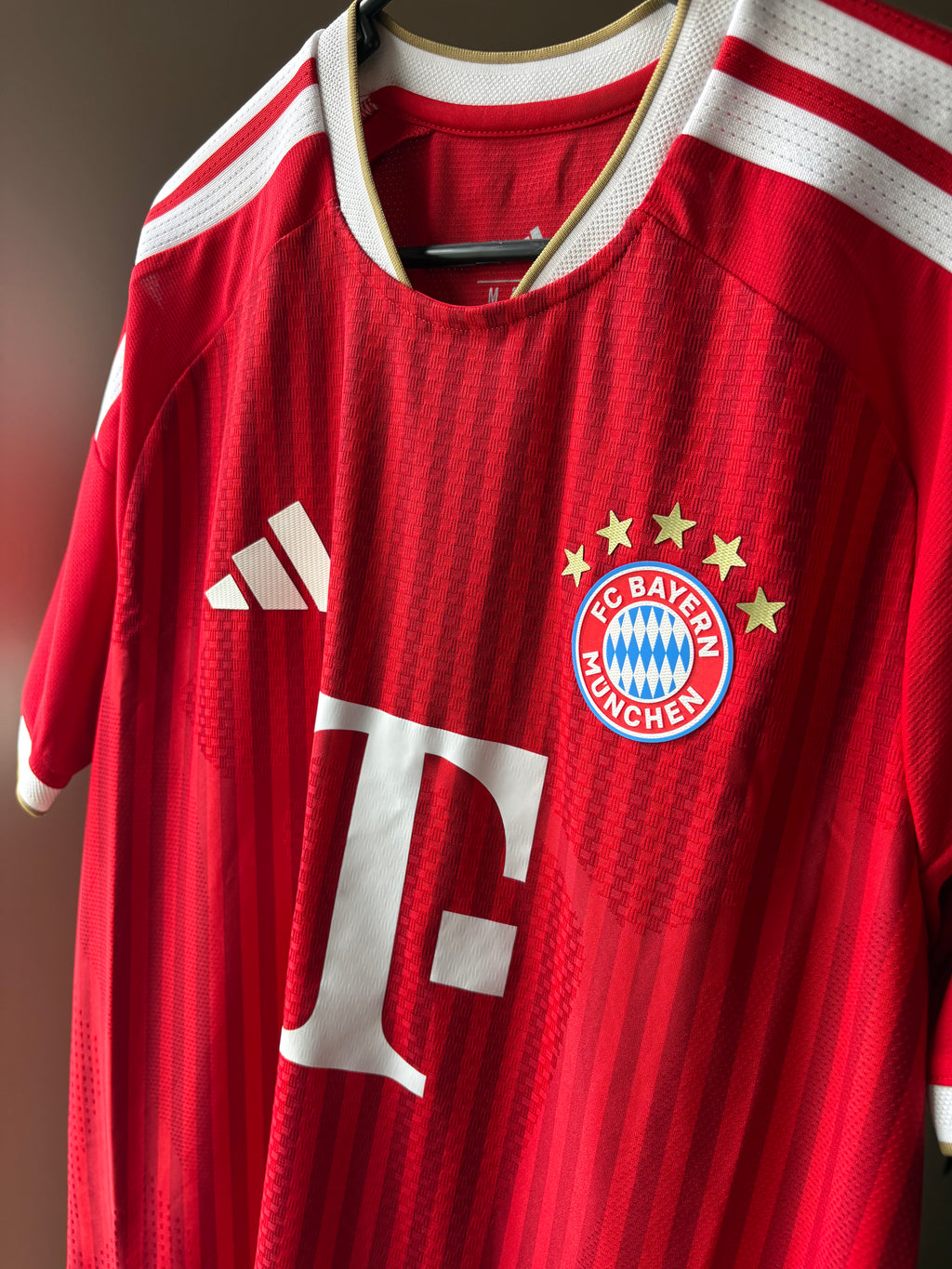 Jersey local FC Bayern Munich 26/27