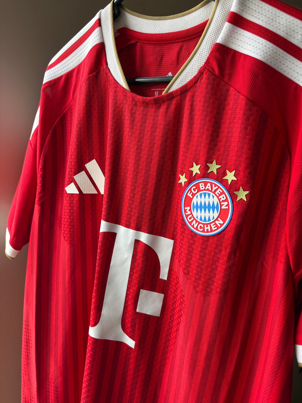 Jersey local FC Bayern Munich 26/27