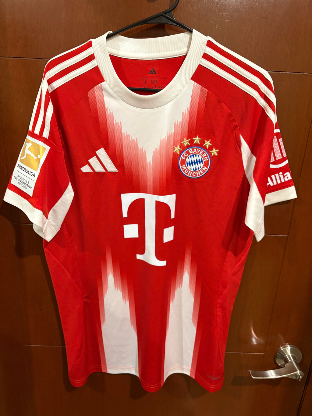 Jersey local 25/26 Bayern Munich (KANE)
