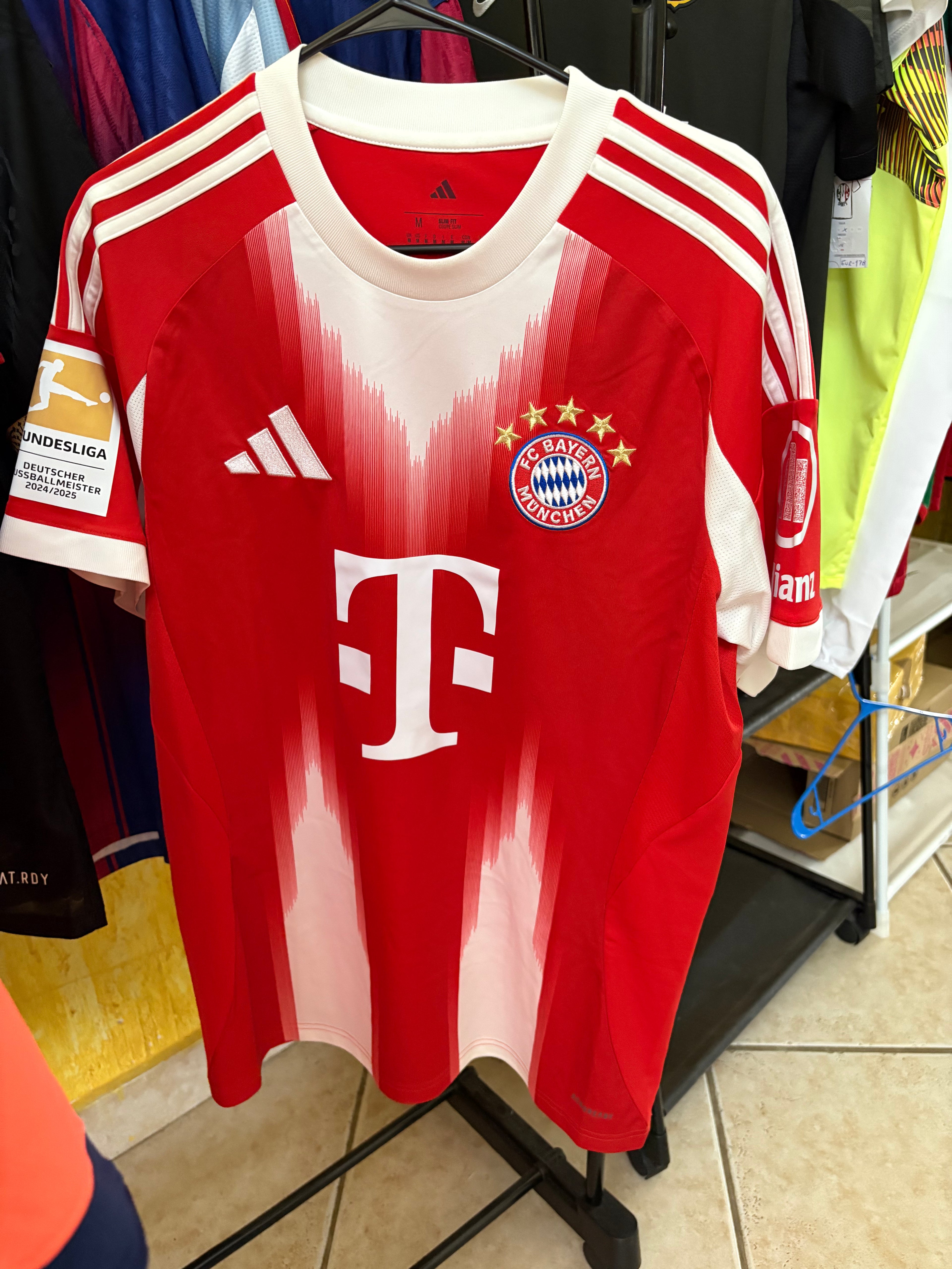 Jersey local 25/26 Bayern Munich (KANE)
