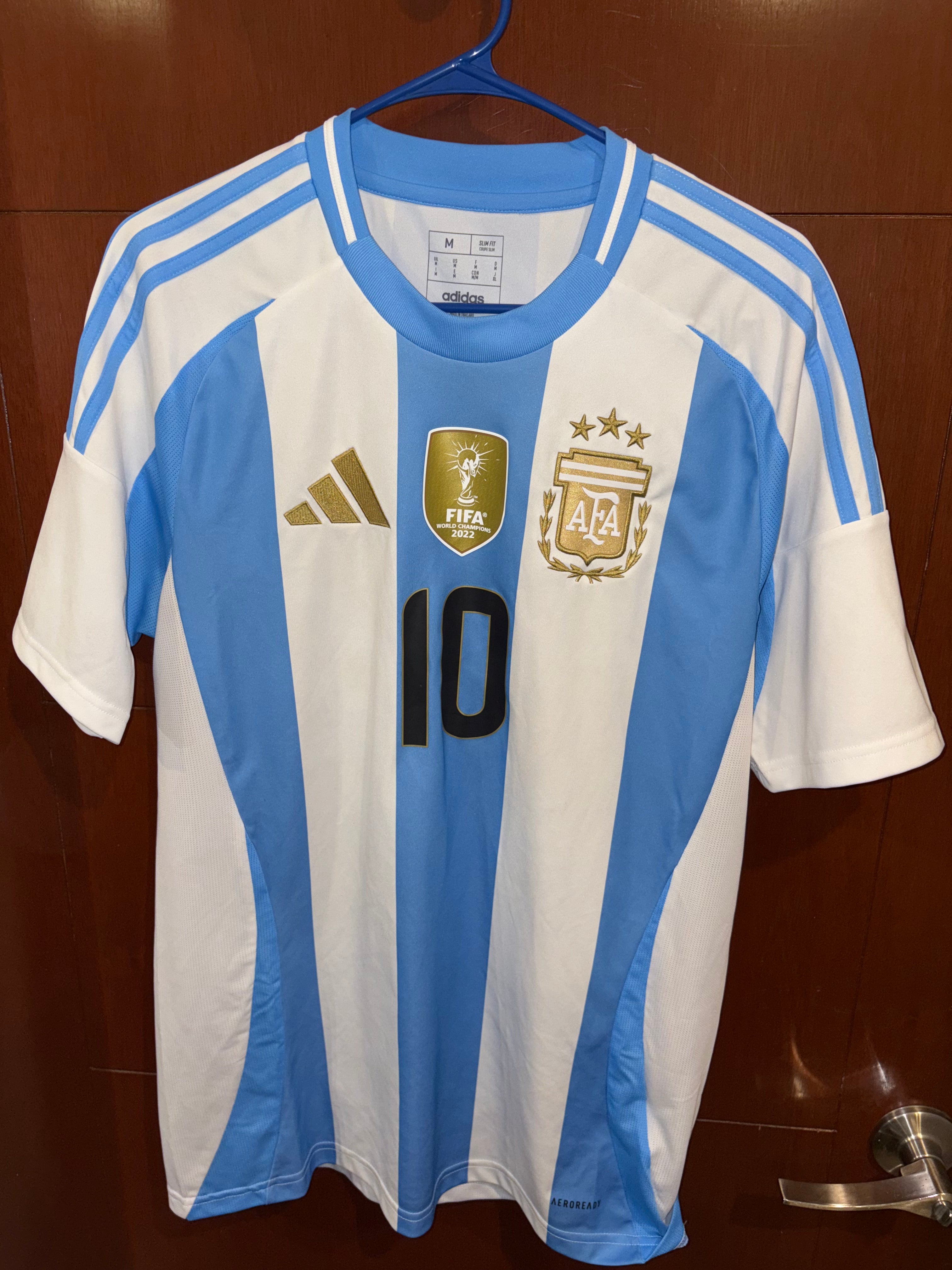 Jersey local Selección Nacional de Argentina