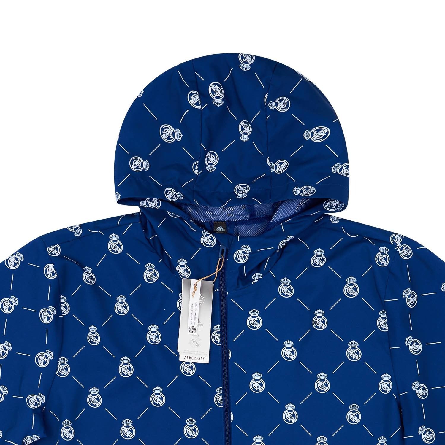 Chamarra estilo rompevientos Real Madrid